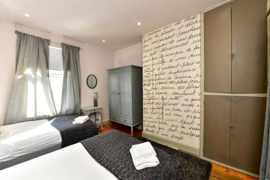 Quirky 4 Bedroom Apartment With Terrace Κάρντιφ Εξωτερικό φωτογραφία